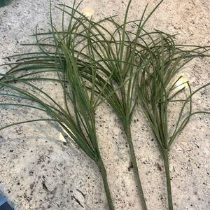 Artificial spiky grass stems - 3 pieces